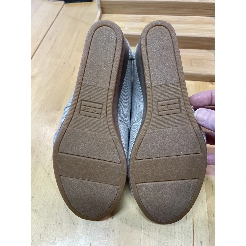 TOMS Women's Wedge Neutral Lace Up Canvas Shoes Size 7